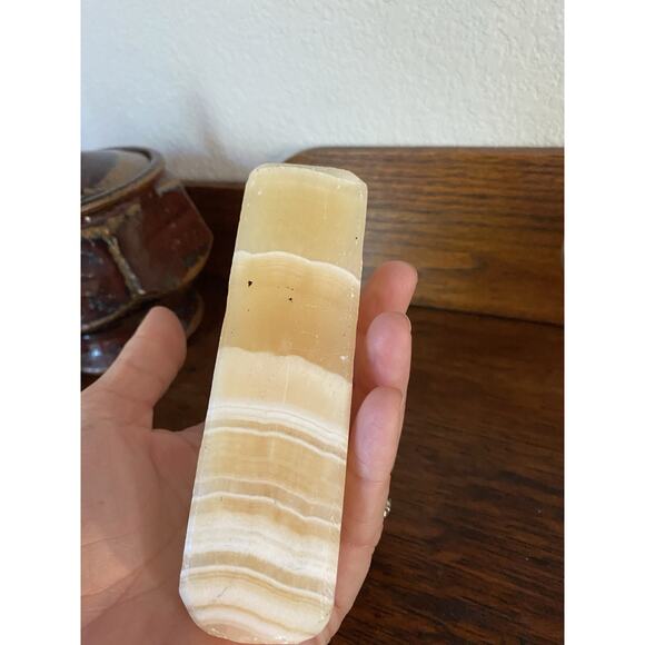 Vintage Sphinx Figurine Hand-Carved Alabaster Stone Marbled Egyptian Sculpture - Picture 4 of 7